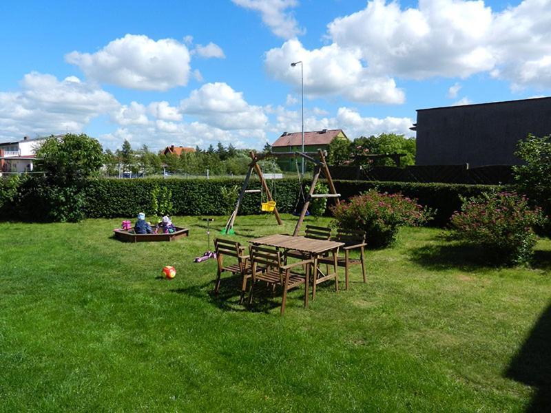Appartement Pokoje Na Ogrodowej W Grzybowie à Grzybowo  Extérieur photo